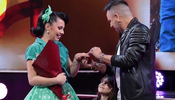 En pleno "Baila" le pidieron matrimonio a Ramonita Vera - Teleshow