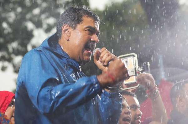 Maduro carga contra plataformas digitales al denunciar golpe “ciberfascista” - Mundo - ABC Color