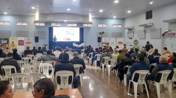 Primera Jornada Latinoamericana de Apicultura