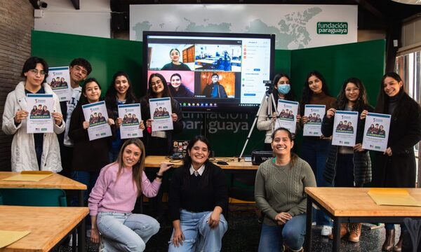 Estudiantes altoparanaenses fueron becados y viajarán a Estados Unidos, junto a otros diez – Diario TNPRESS