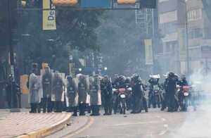 Suben a 24 los muertos en Venezuela en protestas contra resultado electoral, según una ONG - San Lorenzo Hoy