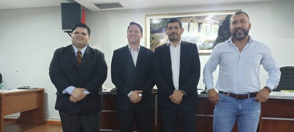 Con lista única, renuevan directiva en la Junta Departamental de Alto Paraná - La Clave