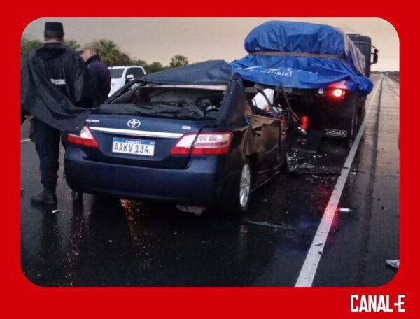 DOS MUERTOS EN ACCIDENTE DE TRÁNSITO EN ÑEEMBUCÚ