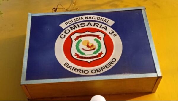 Policía detiene a dos con órdenes de captura en barrio Obrero