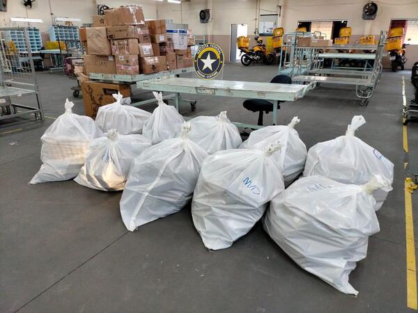 Más de 50 operaciones anticontrabando que afectan a servicios de encomiendas - La Clave