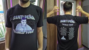Hacen remera de "tour mundial" del presi: “Santi Peña viajó tanto como Karol G este año”