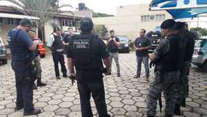 Golpe al tráfico de drogas y de armas en la zona fronteriza - La Clave