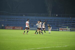 Versus / Rieder habla de impotencia y lágrimas en el vestuario de Trinidense