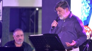 Cautivantes narraciones llegan en el tomo 11 de Voces de la memoria