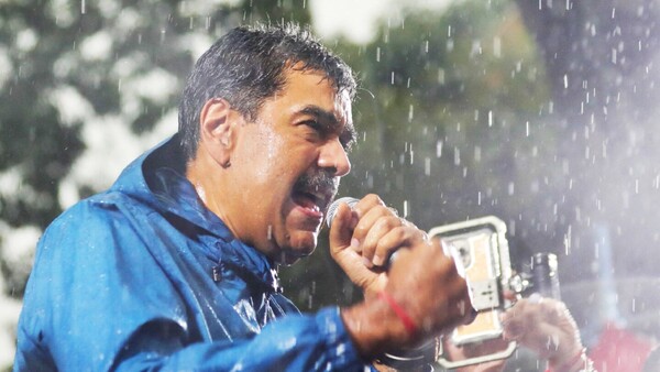 Machado denuncia campaña de terror y las FFAA cierran filas con Maduro
