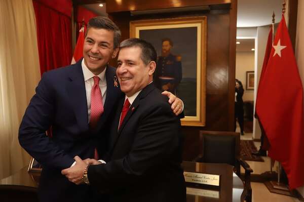 Santi Peña le llamó a Cartes tras ratificación de sanción de EE.UU., según Latorre - Política - ABC Color
