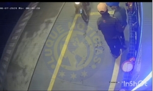 (VIDEO)Playeros héroes espantaron a motochorros
