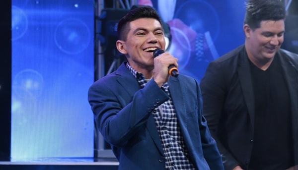 Alder Alcides presentó su nueva canción en el "Baila" - Teleshow