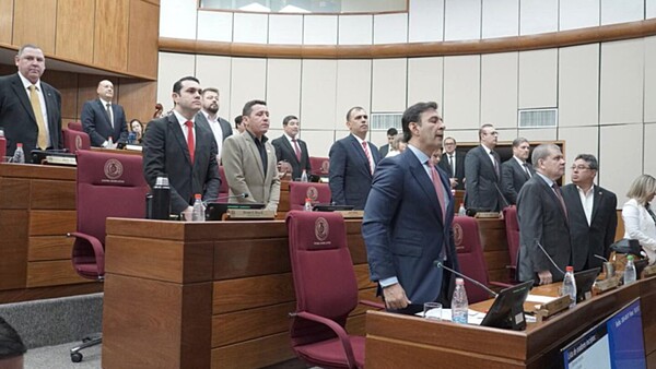 El cartismo crea comisión para investigar a sus críticos