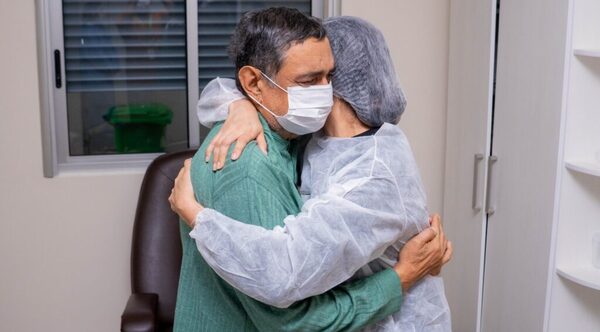 CDE: joven le donó un riñón a su padre para mejorar su calidad de vida - trece