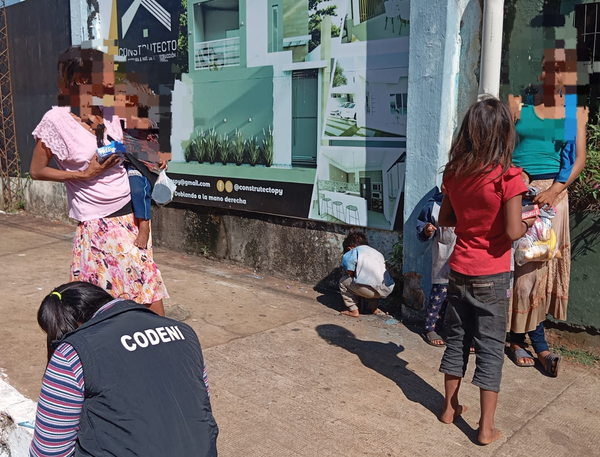 Pobreza lleva a indígenas a dejar sus comunidades e instalarse en ciudades - La Clave