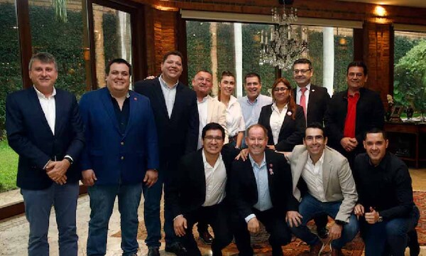 Gobernadores respaldan a Horacio Cartes e instan a defender el Estado de Derecho – Prensa 5