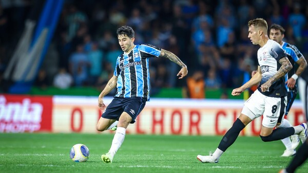 Corinthians de Ángel Romero elimina a Gremio de Villasanti