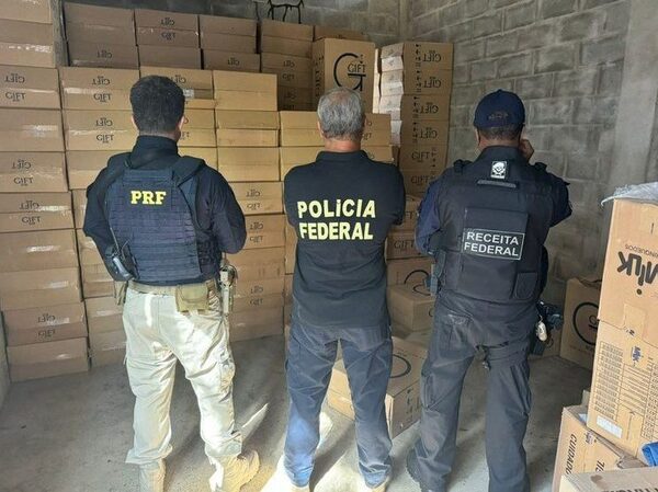 Brasil incauta más de 400 cajas de cigarrillos de contrabando provenientes de Paraguay, reportan · Radio Monumental 1080 AM