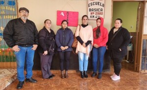 Exigen que la familia del acosador callejero salga de la escuela