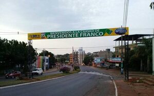Balean casa y camioneta en Presidente Franco