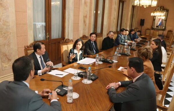 Empresarios taiwaneses apuntan a instalarse en parque industrial operativo en Alto Paraná