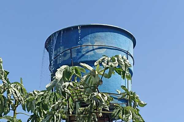 Instan a mezquinar el agua para no sufrir escasez durante la sequía - La Clave