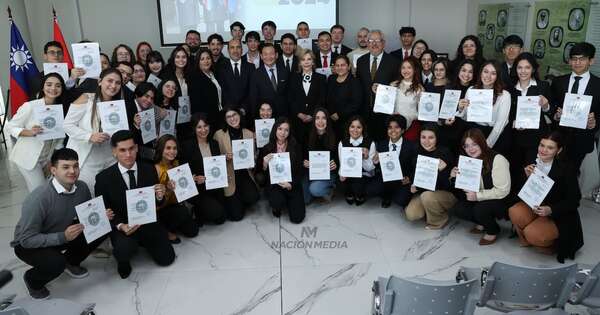 La Nación / Taiwán entregó becas a alumnos paraguayos