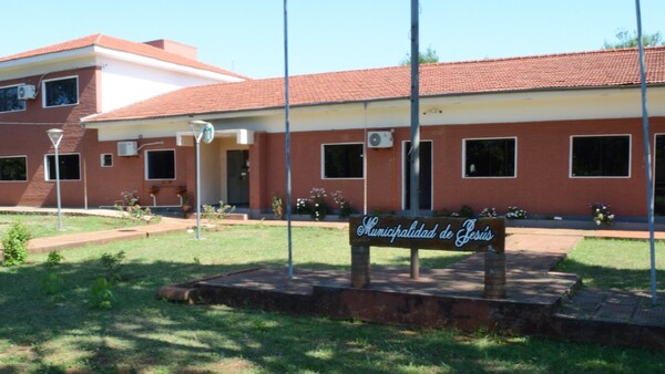 Una ciudad de Itapúa se debate en la incertidumbre con tres intendentes