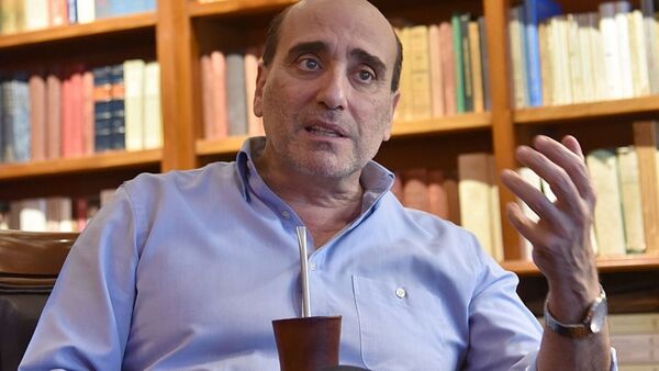 "Estas no son decisiones del embajador, es una línea del Departamento de Estado", señala Mateo Balmelli