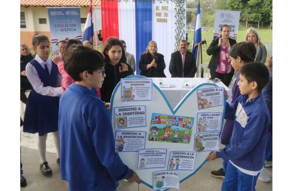 Programa "Educando en Justicia" instruyó a alumnos de Gral. Bernardino Caballero