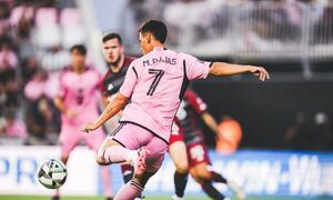 [VIDEO] Golazos de Matías Rojas y Diego Gómez para el equipo de Messi