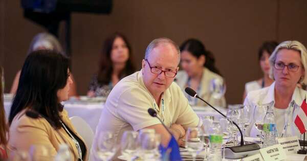 Diario HOY | Grado de inversión no se verá afectado con pedido de acelerar salida de Ostfield, aseguran