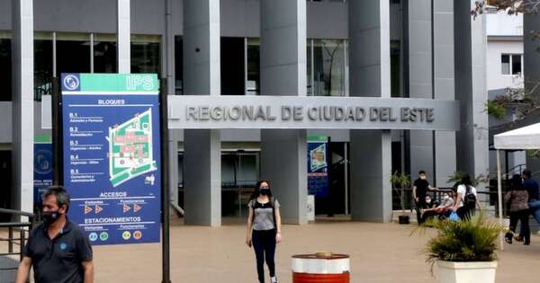 La Nación / Reprogramarán las cirugías ante renuncia de 3 médicos