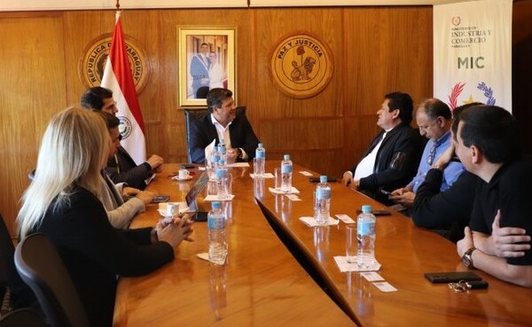 Empresarios bolivianos exploran oportunidades de inversión en Paraguay - .::Agencia IP::.