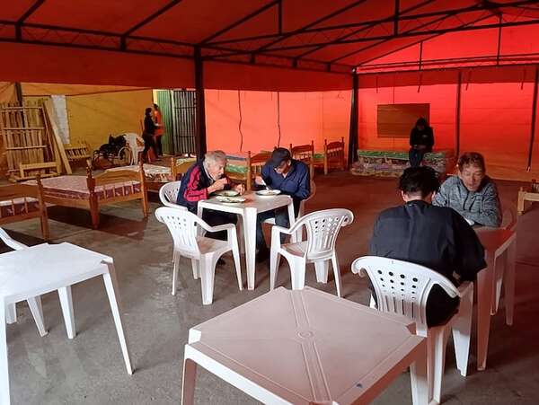 Ante el frío, se reactivó el albergue de la SEN - Nacionales - ABC Color