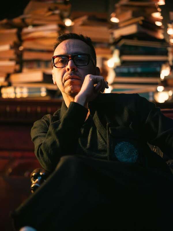 Jorge Báez reestrena el unipersonal “Historia de un jabalí o Algo de Ricardo” - Cultura - ABC Color