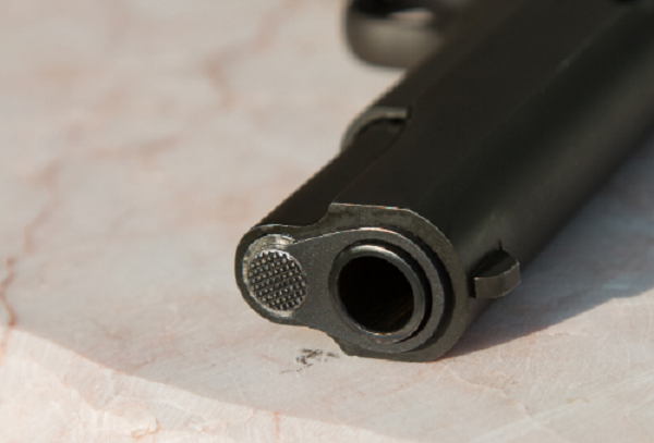 Agente Lince herido tras dispararse por accidente con su propia arma - Noticiero Paraguay