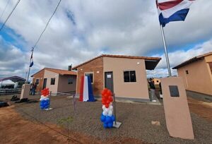 Gobierno inaugura 89 viviendas en Misiones