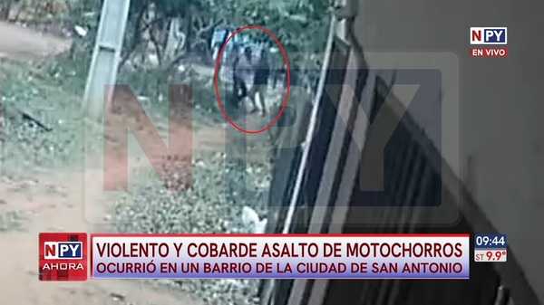 Violento y cobarde asalto de motochorros en San Antonio - Noticias Paraguay