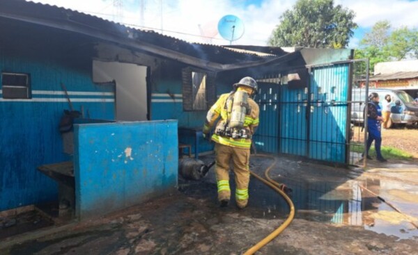 Incendio consumió pieza de un inquilinato en el barrio Fátima de CDE