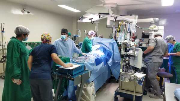 Clínicas concreta trasplante de corazón después de dos décadas y más noticias positivas