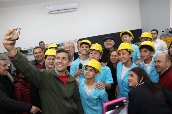 Peña entrega aportes en Misiones y pide redoblar esfuerzos porque falta todavía mucho por hacer - .::Agencia IP::.