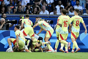 Versus / ¡Partidazo! España amarga a Francia en su casa y se queda con el oro