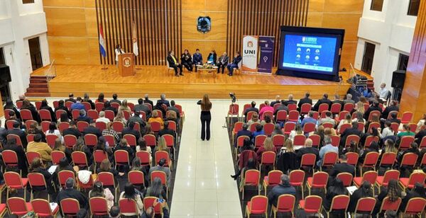 Inauguración del exitoso II Congreso Multidisciplinario de Investigación e innovación UNI 2024