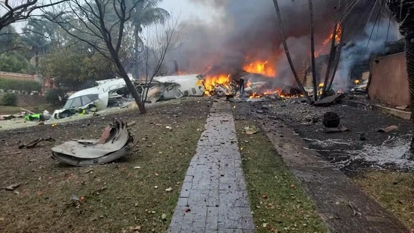 Tragedia en São Paulo: Avión con 62 personas a bordo se estrelló - Noticias Paraguay