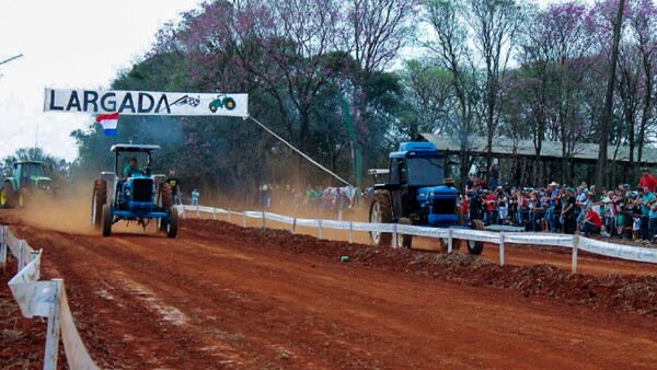 Colonos de fiesta en el norte de Alto Paraná