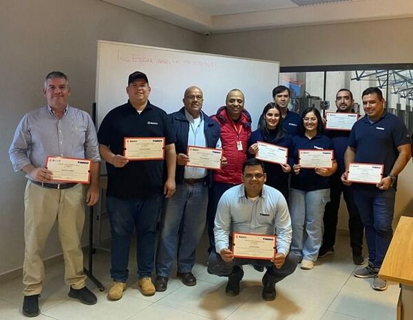 Grupo TIMBO fortalece su servicio de postventa con capacitación internacional de SANY - Amigo Camionero