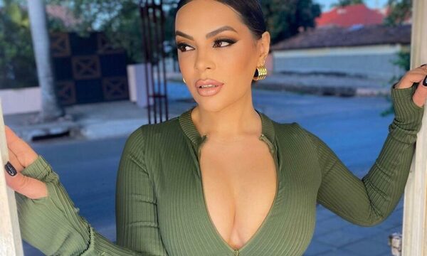 ¿Ustedes harían lo mismo? Seini Kim se tatuó el nombre de su amigo