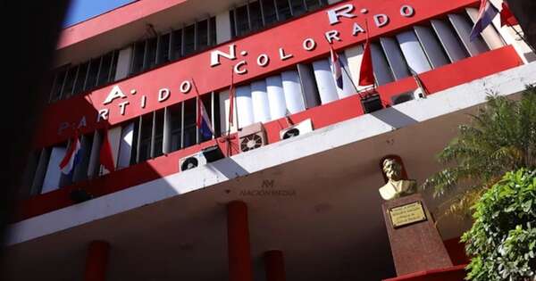 La Nación / Presidente de la ANR recibe respaldo de la Comisión Ejecutiva de su partido